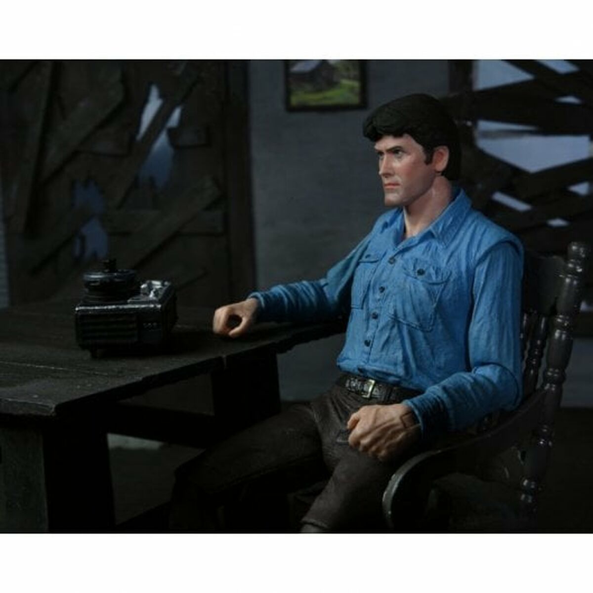 NECA Actionfigur Evil Dead Ultimate Ash 18cm