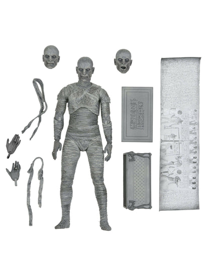 NECA Universal Monsters Actionfigur Ultimate The Mummy (Black & White) 18cm NECA