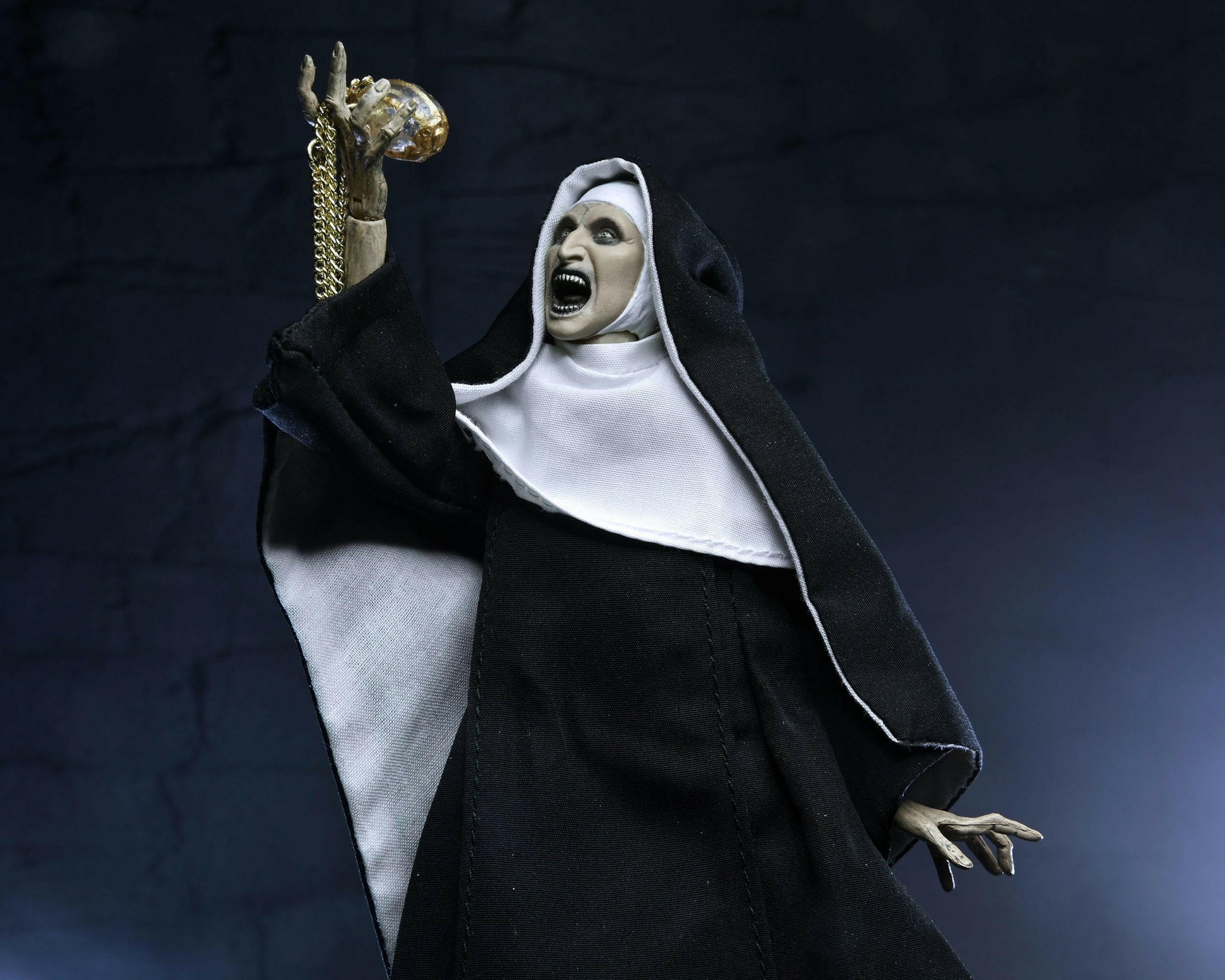 NECA The Conjuring Universe Figur Ultimate The Nun (Valak) 18cm NECA