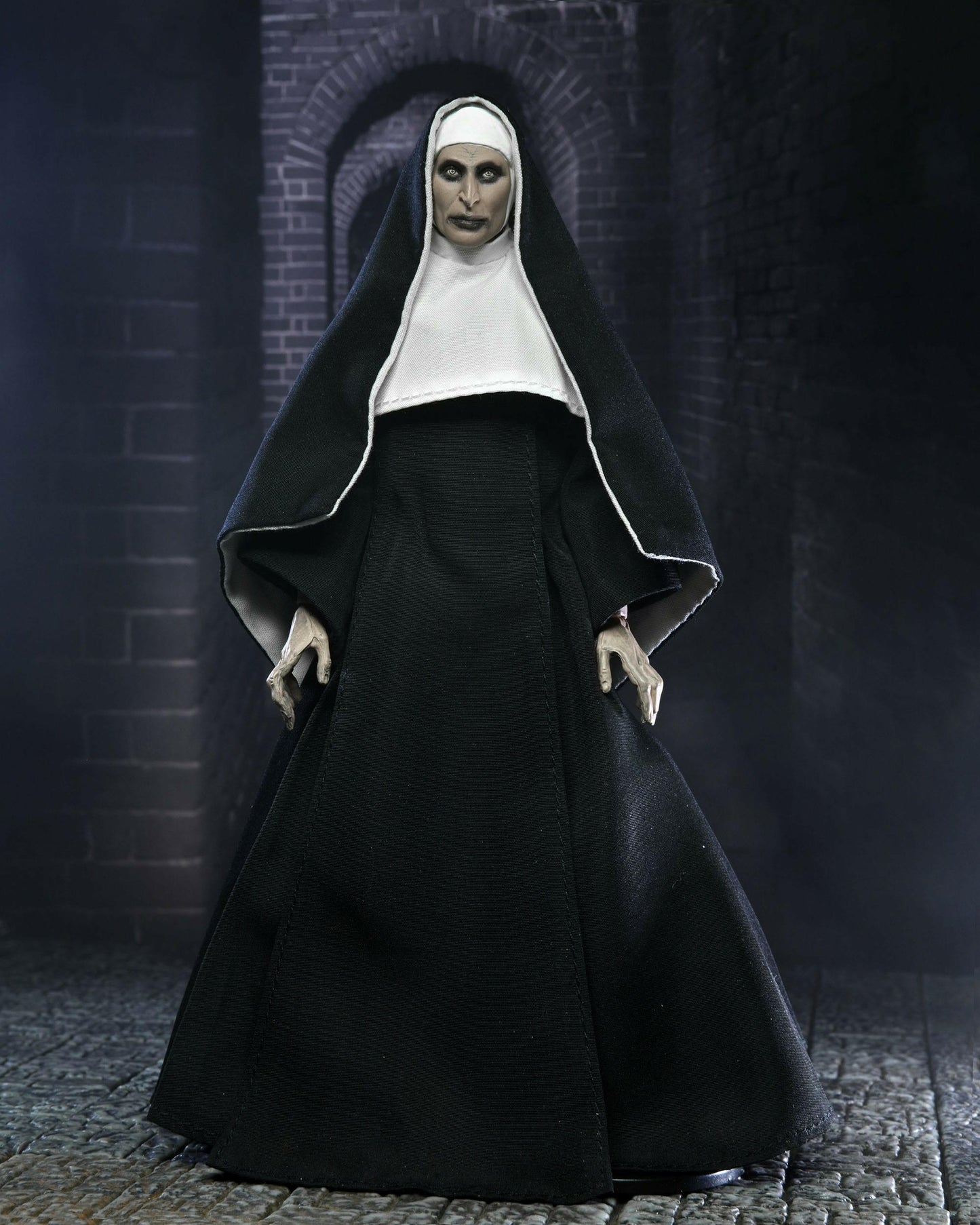 NECA The Conjuring Universe Figur Ultimate The Nun (Valak) 18cm NECA