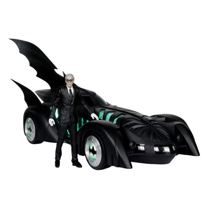 Pre-Order! McFarlane DC Multiverse Actionfigur mit Fahrzeug Batman Forever Alfred Pennyworth & Batmobile (Gold Label) 79cm