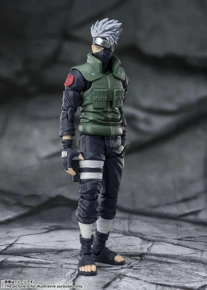 S.H. Figuarts Naruto Shippuden Kakashi Hatake The famed Sharingan Hero 16cm - Toy-Storage